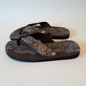 SOLD NWT Real Tree Men's Camouflage Sandals 11